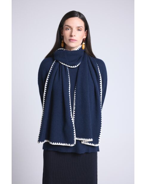 Sciarpa in cashmere con cuciture blu marino e bianche