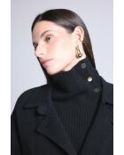 Collo alto con bottoni neri in cashmere