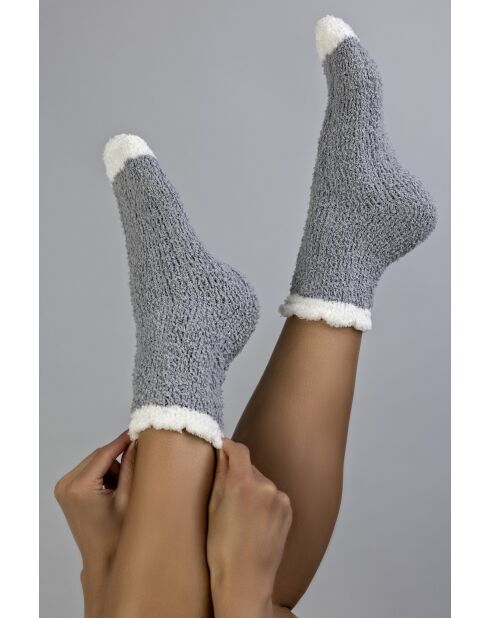 Calcetines grises de algodón