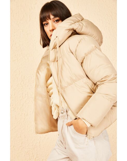 Giacca con cappuccio color cammello