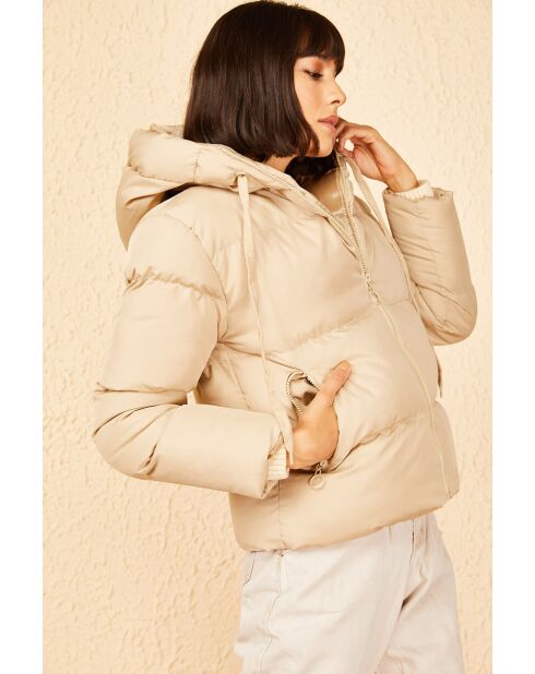 Giacca con cappuccio color cammello