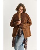 Manteau en daim avec poches en fausse fourrure et col châle brune