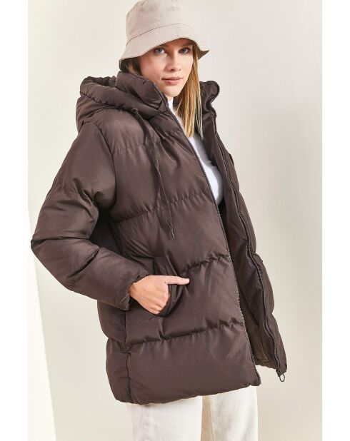 Doudoune longue à capuche avec cordon de serrage brune