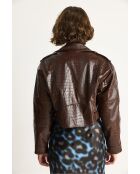 Giacca corta con cintura in ecopelle stampa coccodrillo marrone amaro