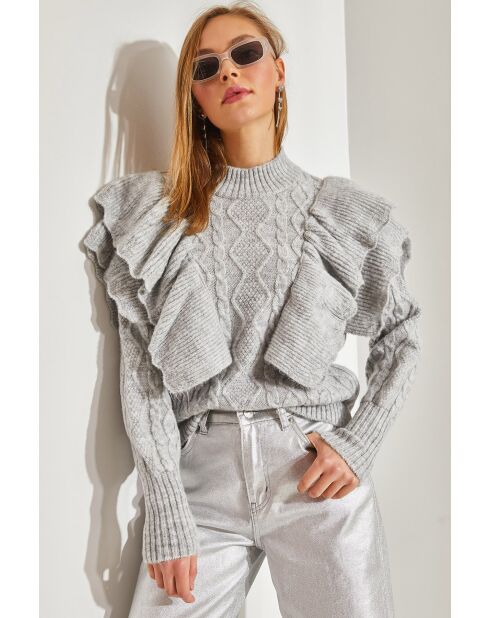 Pull en maille torsadée ajourée gris