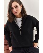 Maglione a collo alto a righe con colletto abbottonato nero