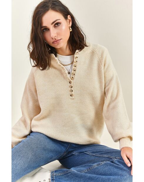 Pull en maille à col roulé boutonné crème