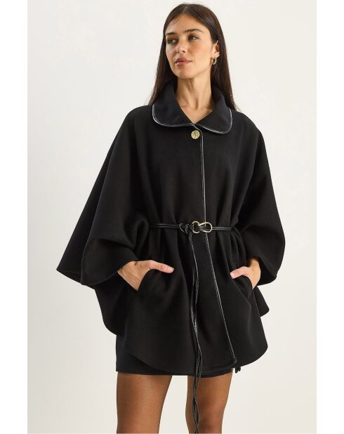 Cape à poches ceinturée en similicuir noir