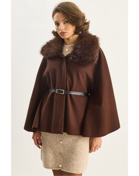 Poncho ceinturé en laine mélangée avec col en peluche brun amer