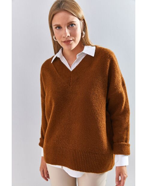 Pull en maille à col V brun