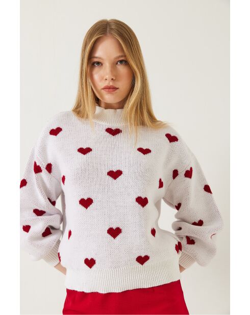 Pull en maille à motif cœur blanc