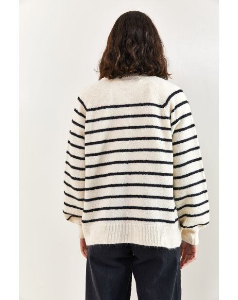 Pull à col roulé rayé avec détails de boutons blanc