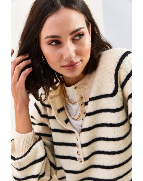 Pull à col roulé rayé avec détails de boutons blanc