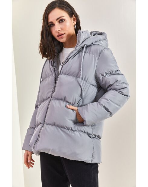 Doudoune longue à capuche avec cordon de serrage grise