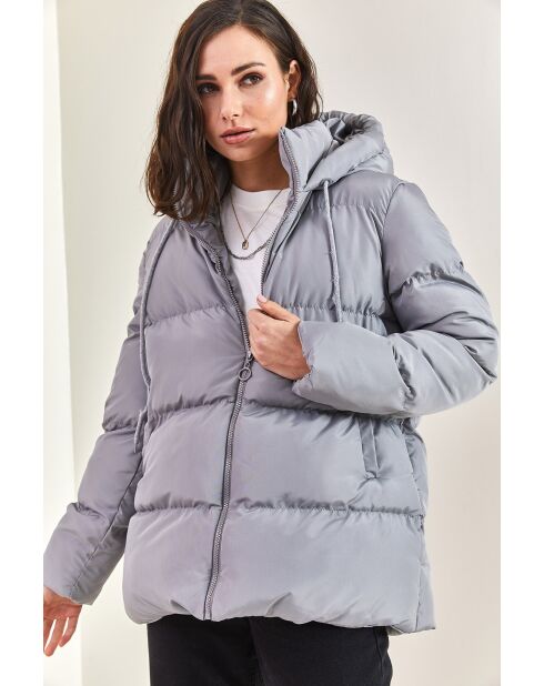 Doudoune longue à capuche avec cordon de serrage grise