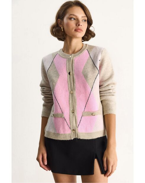 Gilet à motif losanges doux beige et rose