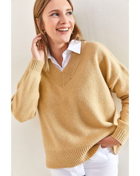 Pull en maille à col V camel