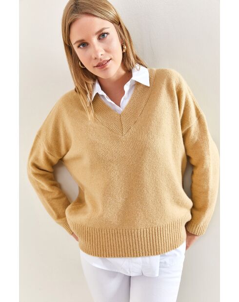 Pull en maille à col V camel
