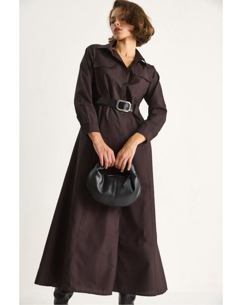 Robe boutonnée avec poches et ceinture brun amer