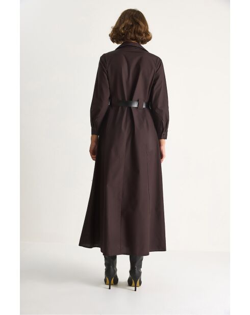 Robe boutonnée avec poches et ceinture brun amer