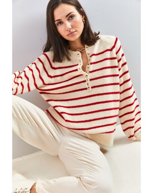 Pull à col roulé rayé avec col boutonné beige/rouge