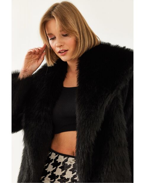 Manteau en fausse fourrure doublée noir