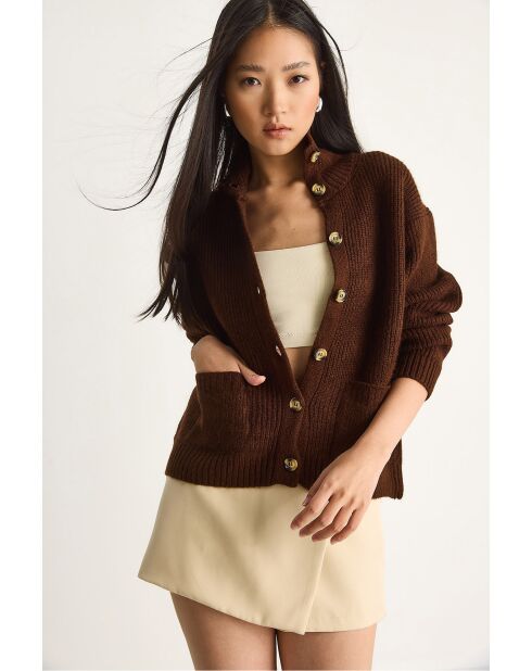 Chaleco de punto grueso con bolsillos marrón amargo