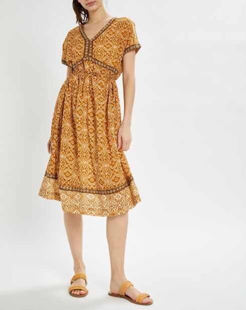Mittellanges Kleid Soraya mit ockerfarbenem Aufdruck