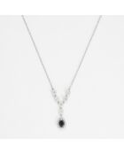 Historia halsketting in witgoud, diamanten 0,42 kt en saffier 0,22 kt