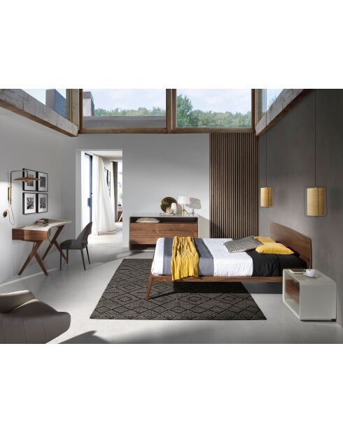 Letto matrimoniale con testiera originale in noce - 42x181x210 cm