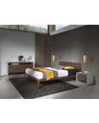 Letto matrimoniale con testiera originale in noce - 42x181x210 cm