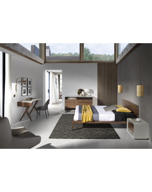 Doppelbett mit originalem Kopfteil aus Nussbaumholz - 42x181x210 cm