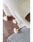 Berberplaid met witte pom-250x150cm