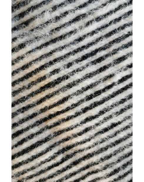 Berberplaid met zwart-witte pom-250x150cm