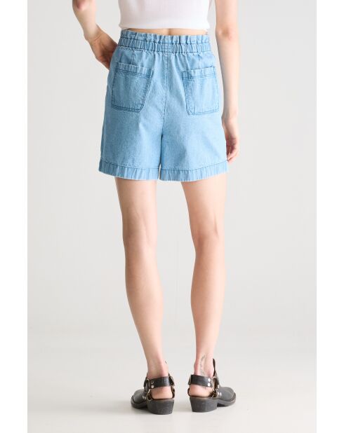 Hellblaue Bleichshorts von Willa