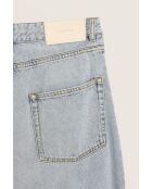 Jeans Perla usó azul claro