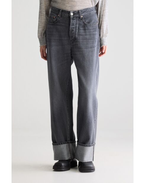 Jean Patsy used black