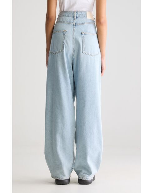 Jeans Perla usó azul claro