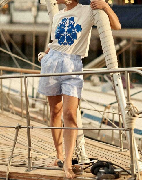 Taima T-Shirt mit geradem Schnitt in Weiß/Blau