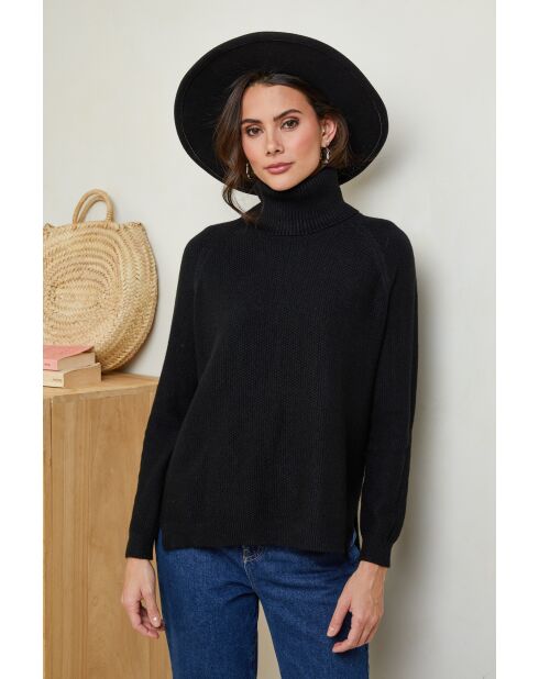 Inès schwarzer Pullover