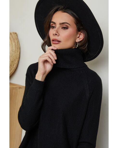 Inès schwarzer Pullover