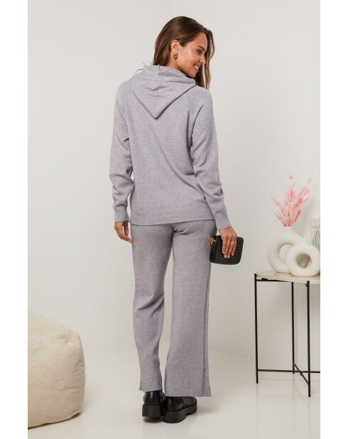 Grijze set met trui en broek van Marguerite