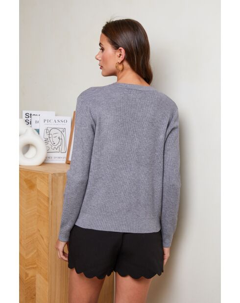 Grauer Pullover Yasmine