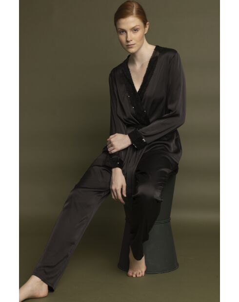 Glam Luxe zwarte pyjama met dubbele rij knopen