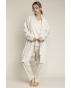 Organic Dots Ein beiger Morgenmantel