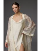 BM-1824 Set aus cremefarbener Spitze mit Bademantel und Nachthemd