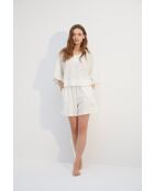 BJM-1724 crèmekleurige pyjamaset met borduursel