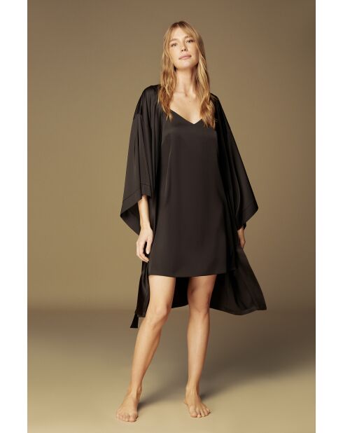 BJM-1529 zwarte satijnen badjas en nachtjapon BJM-1529