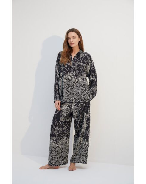 BJM-1756 zwart/witte pyjamaset met knoopsluiting