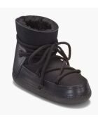 Met zwarte schapenvacht gevoerde sneeuwlaarzen